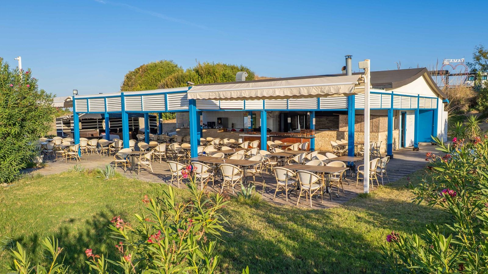 bars-beach-bar