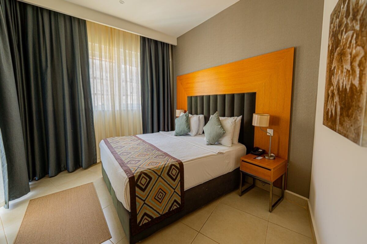 rooms-junior-suite-side-sea-view