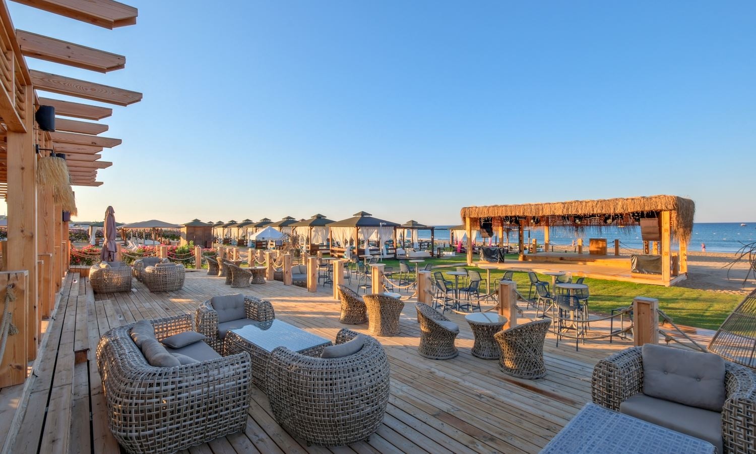 bars-atlantic-beach-bar