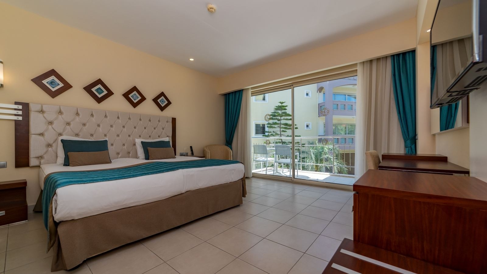 rooms-family-suite
