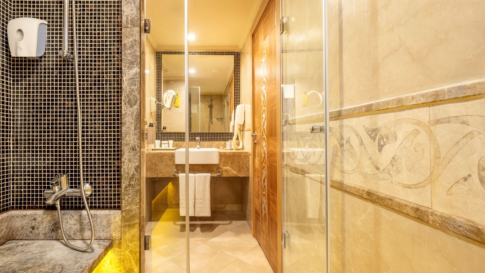 rooms-family-suite