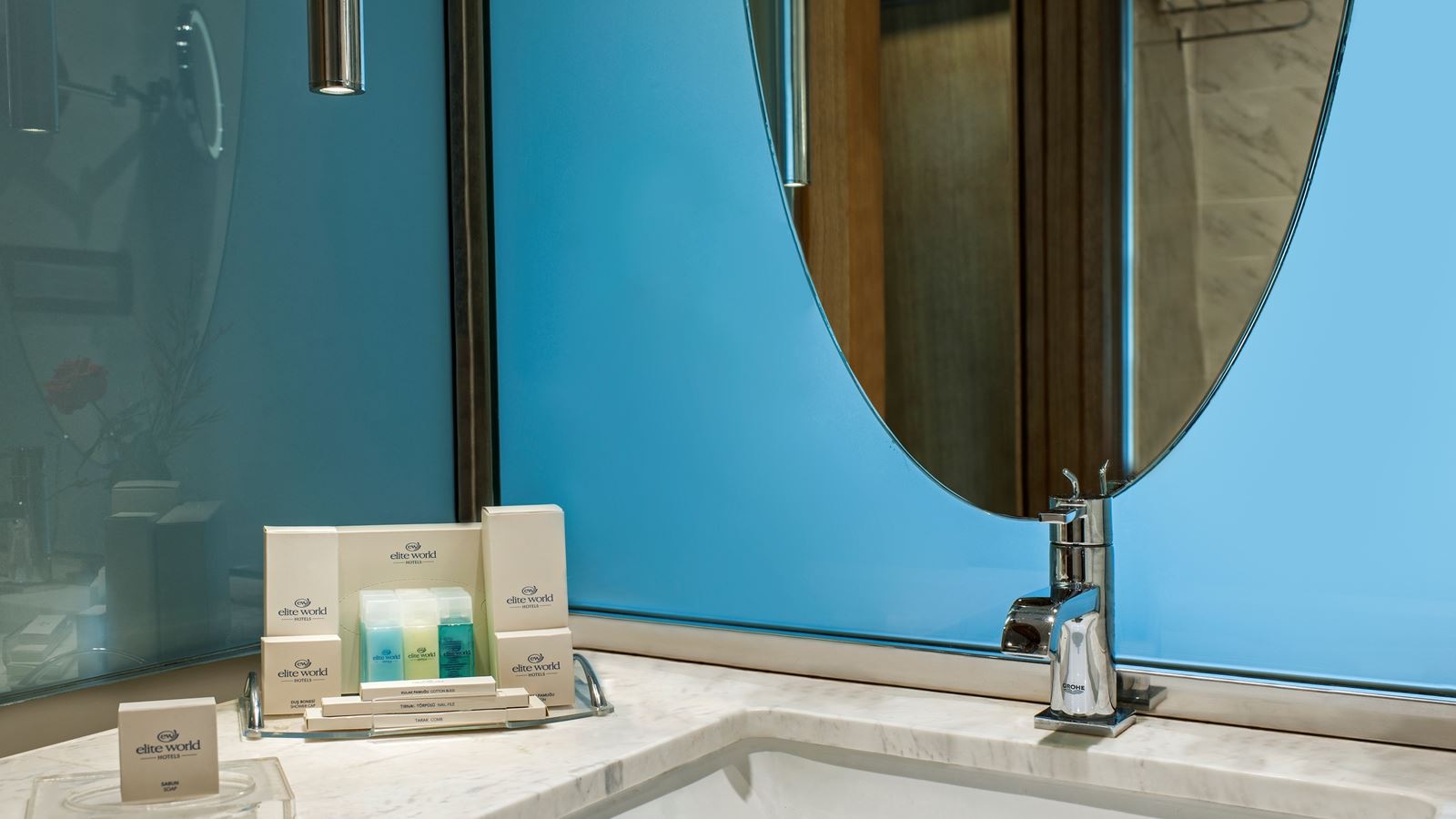 rooms-deluxe-room-sea-view