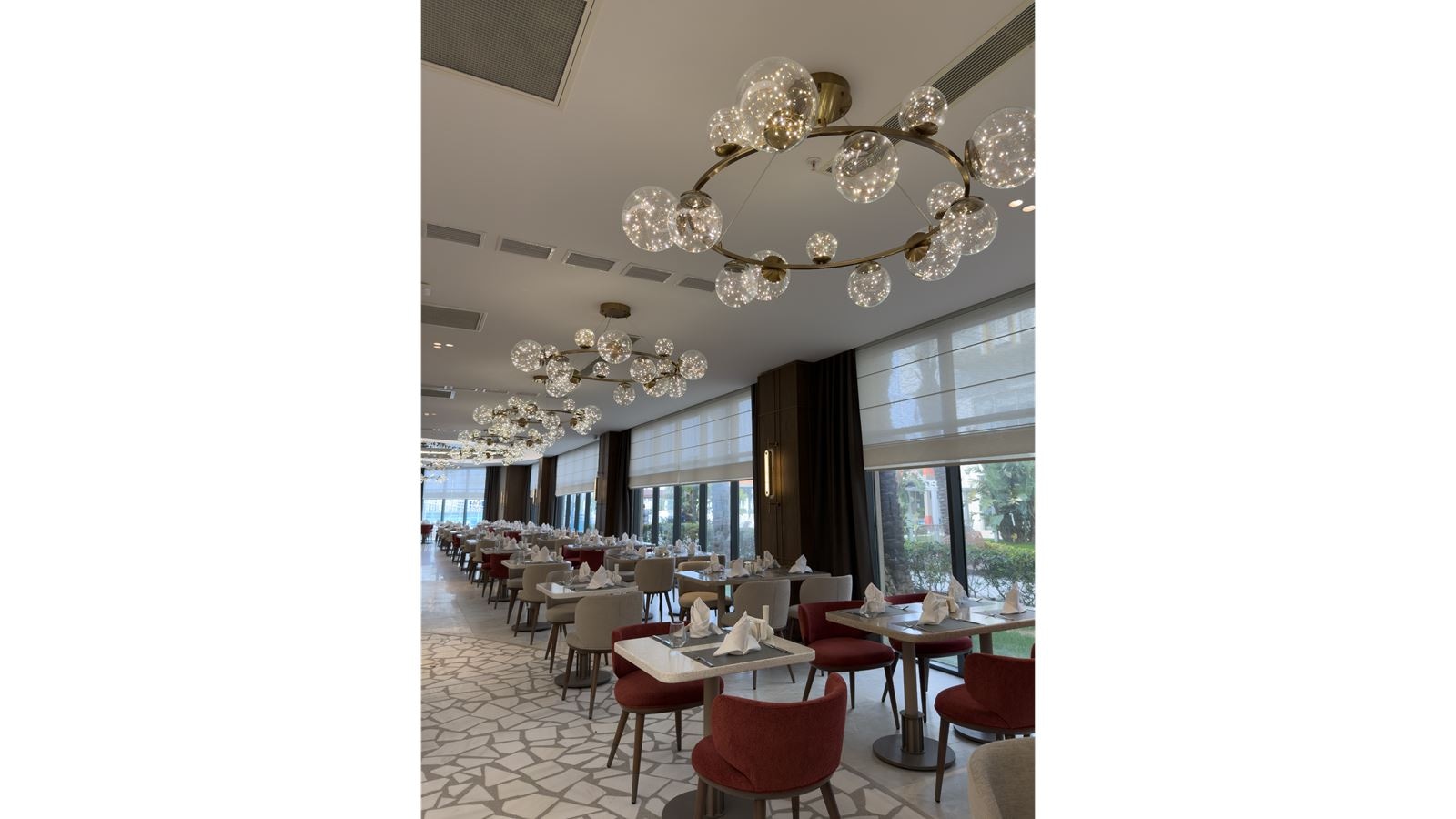 restaurants-daphne-ana-restaurant-buffet