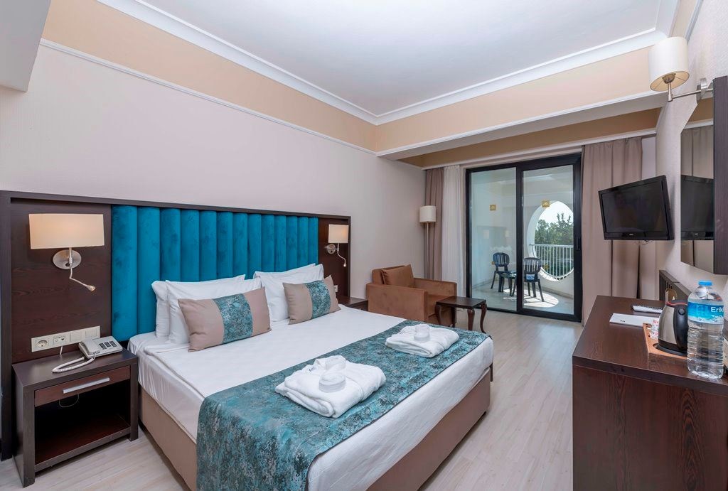 rooms-family-room