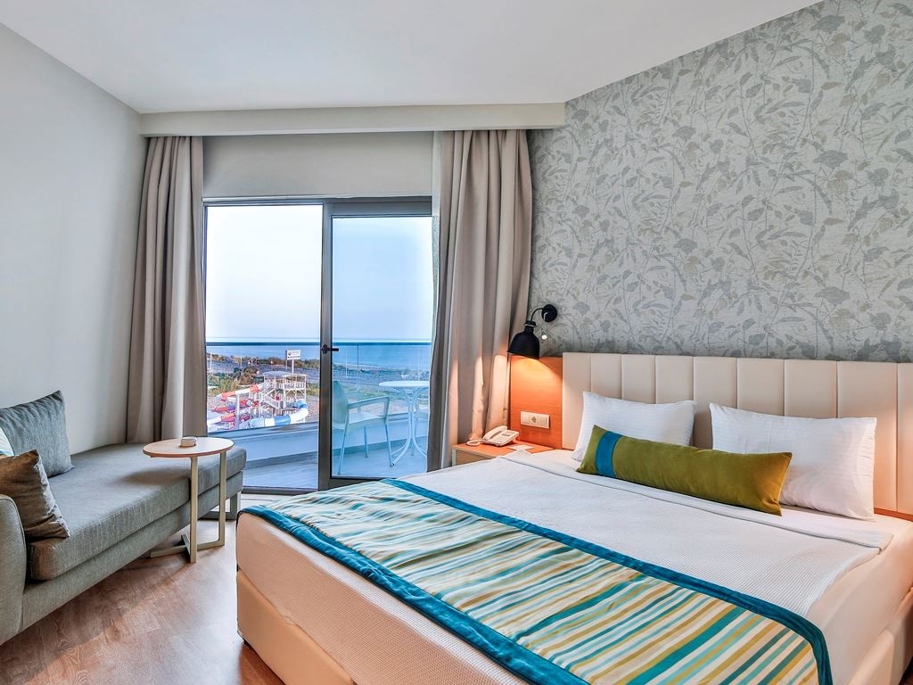 rooms-family-room