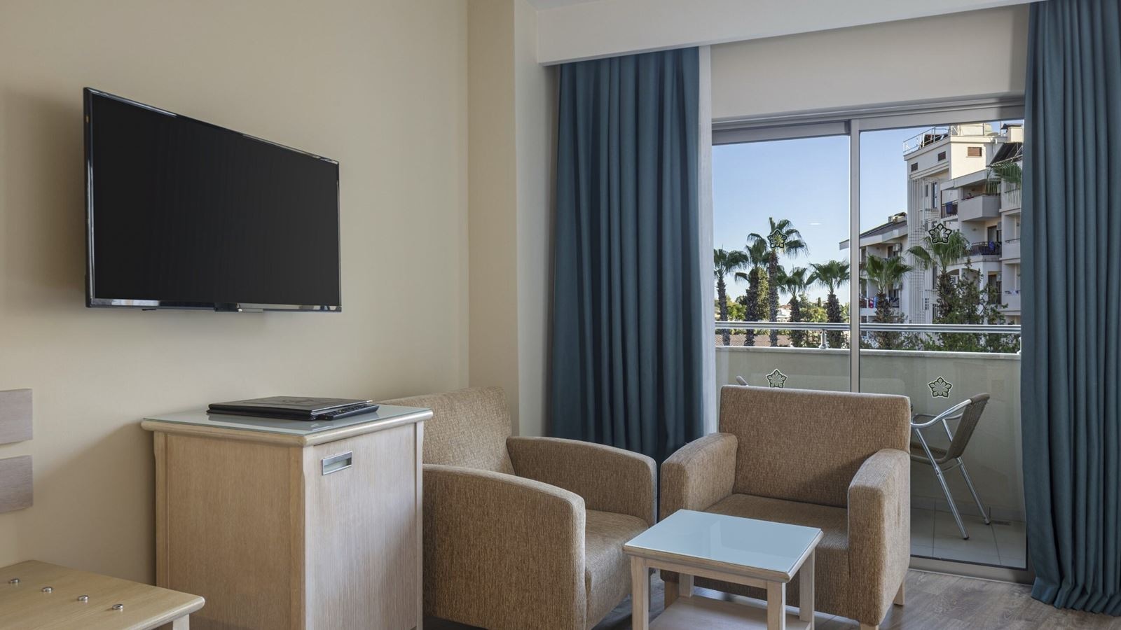 rooms-standard-large-room