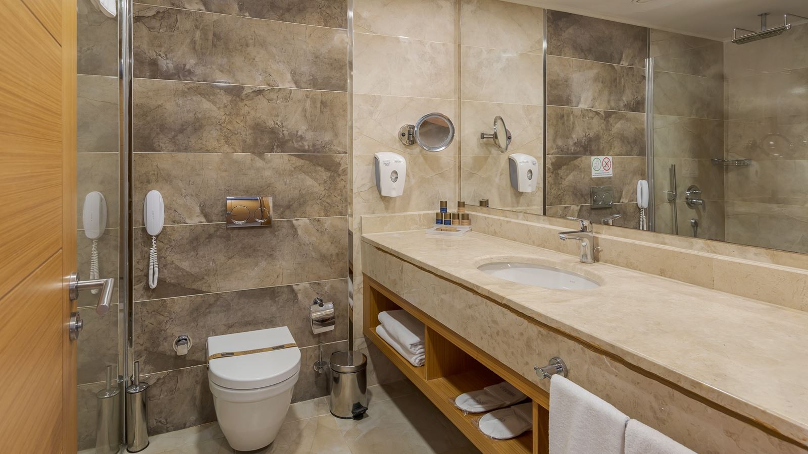 rooms-promo-room