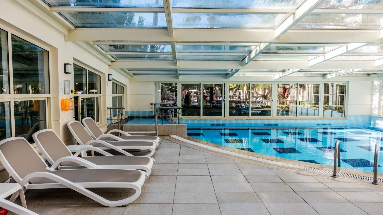 pools-indoor-pool