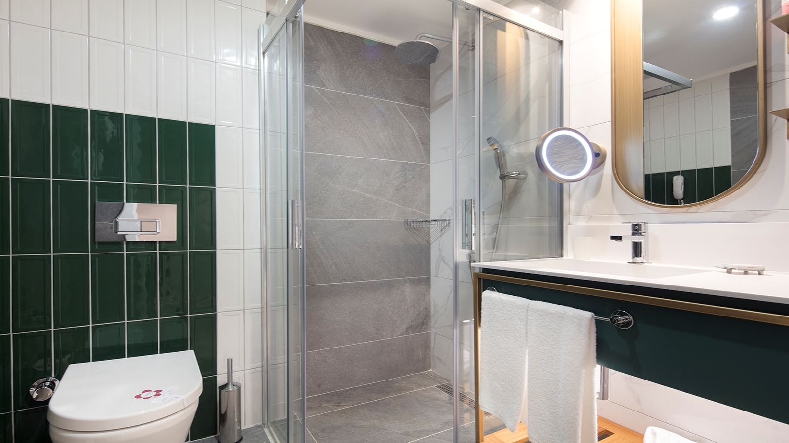 rooms-junior-suite-land-view