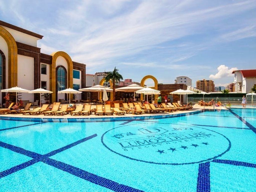 pools-outdoor-pool