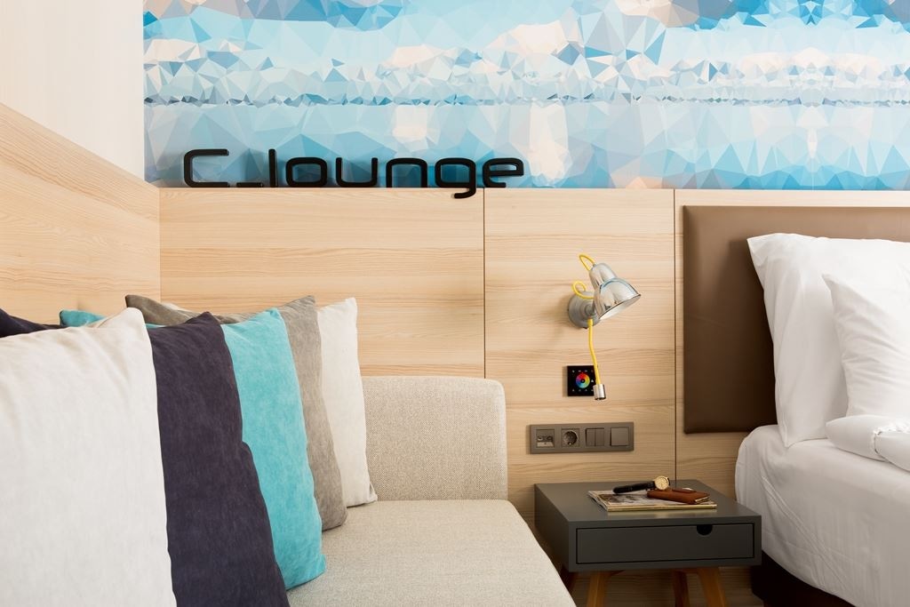 rooms-standard-room-land-view