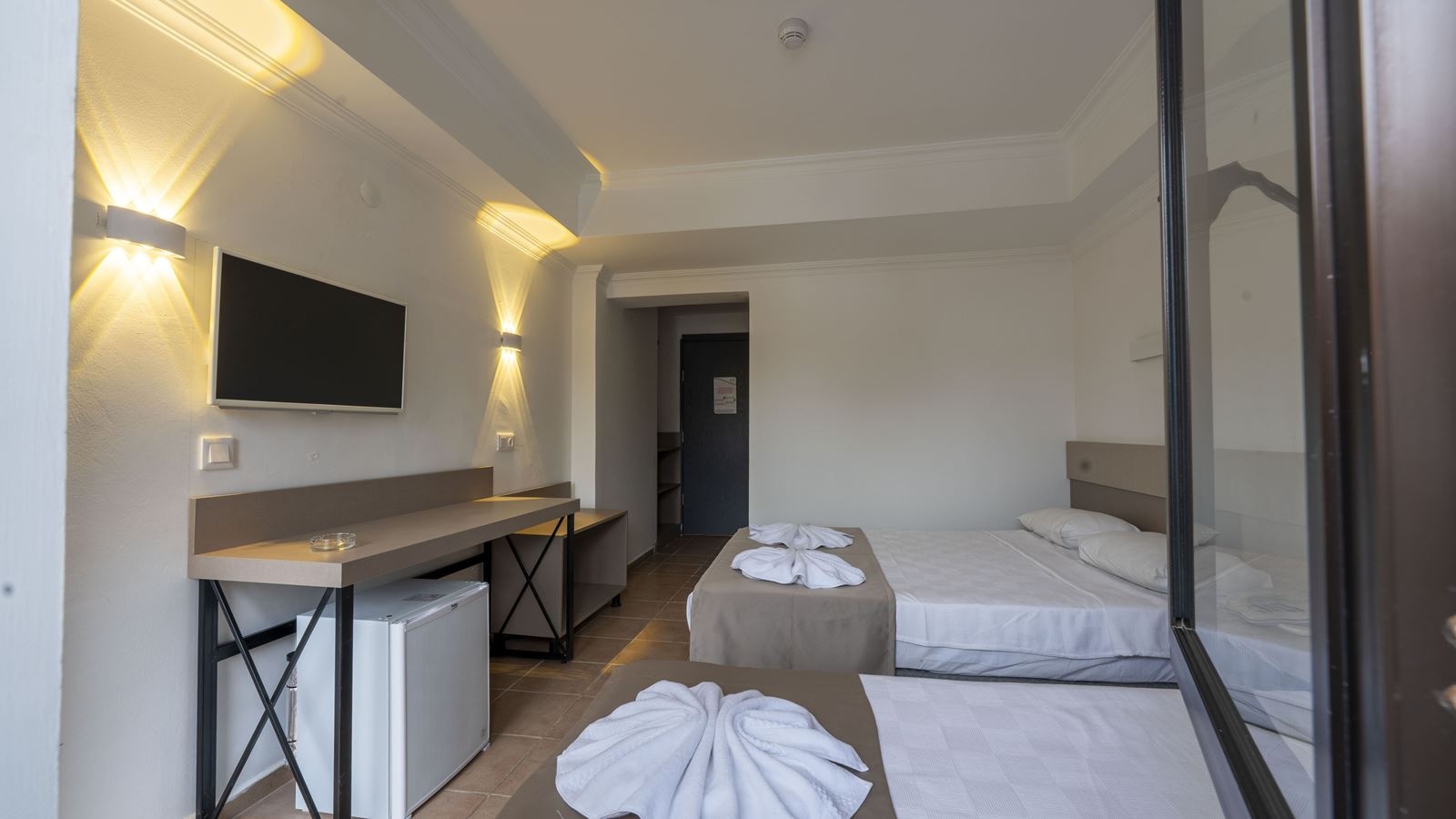 rooms-standard-room