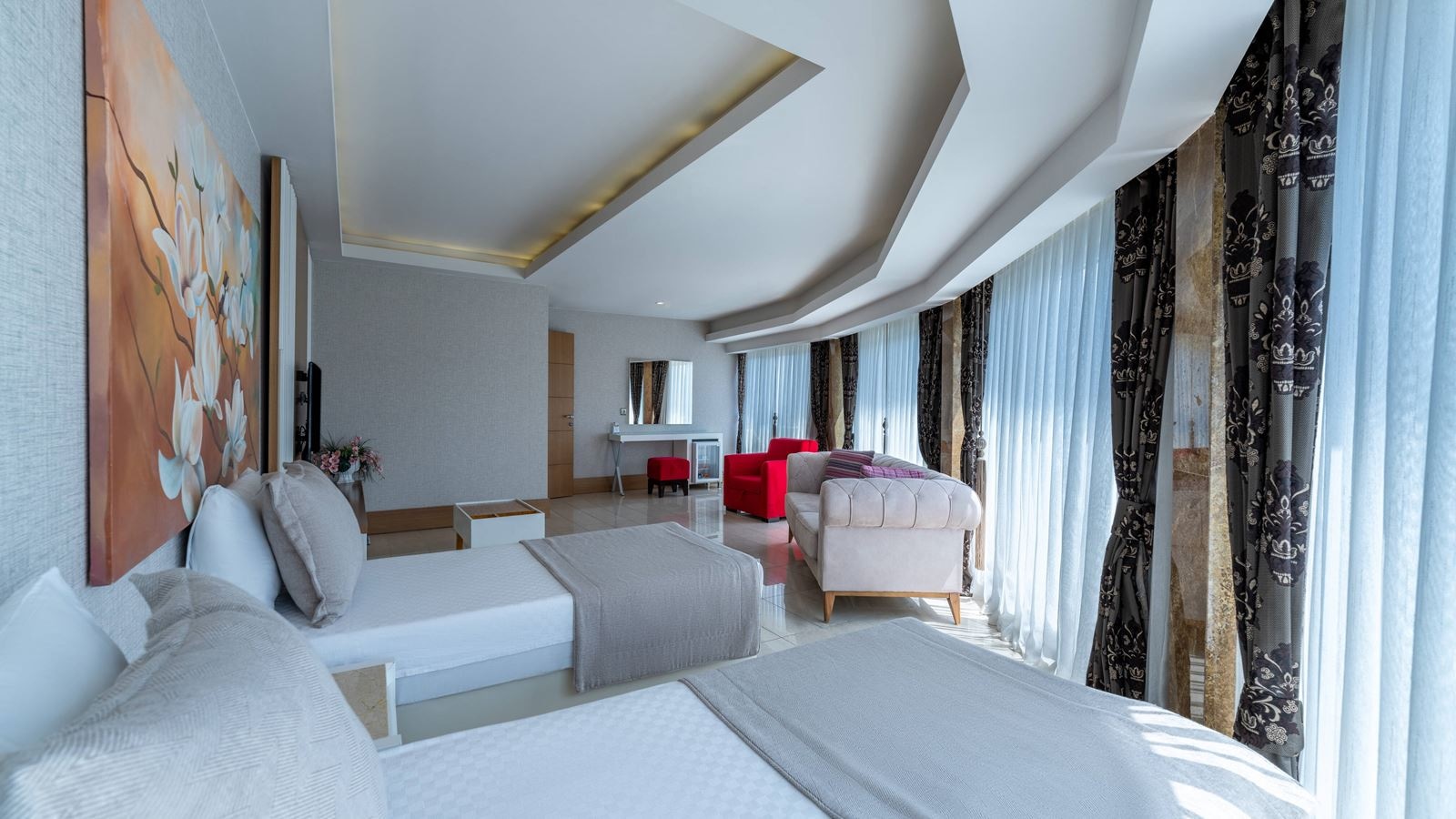 rooms-king-suit