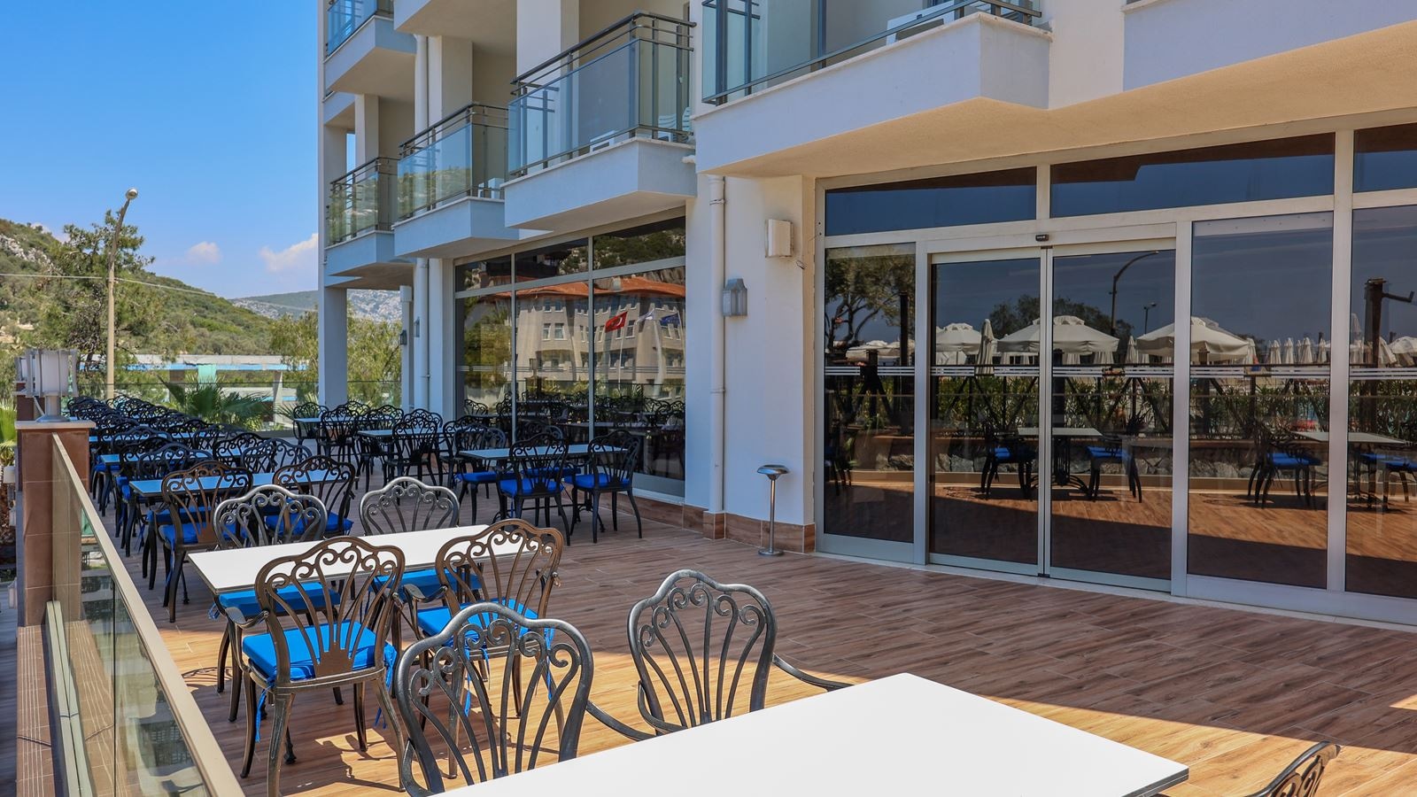 restaurants-