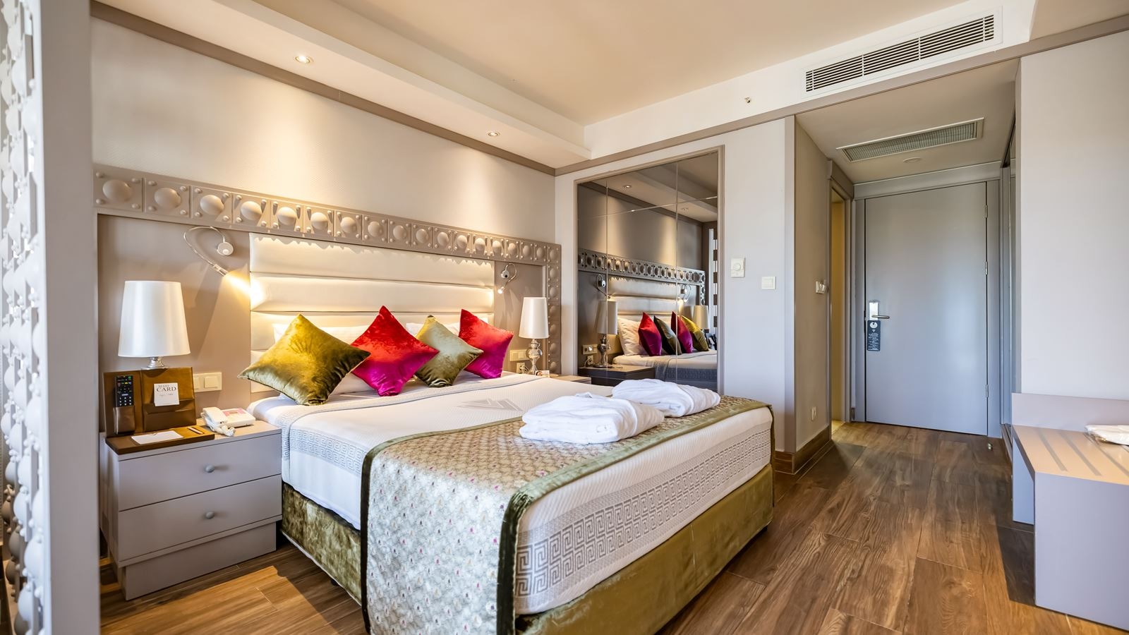 rooms-superior-room