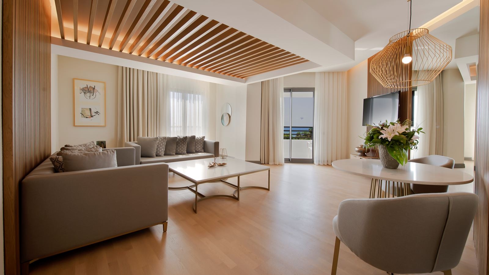 rooms-suite-room