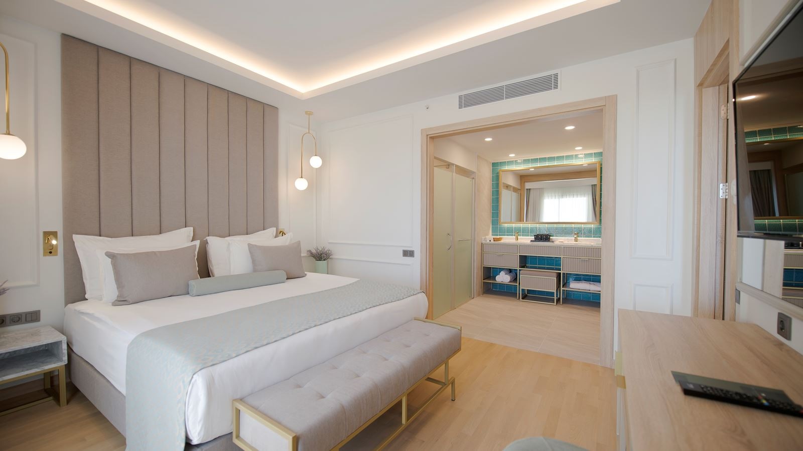 rooms-king-suite