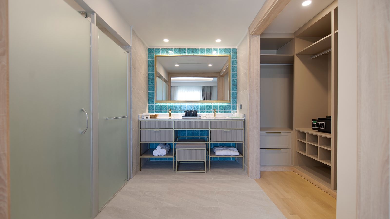 rooms-king-suite