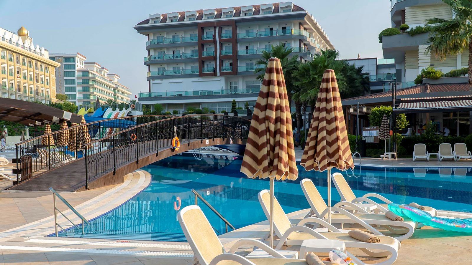 pools-outdoor-pool