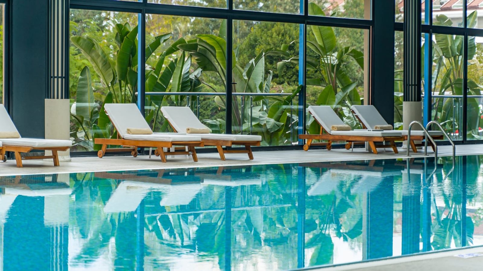 pools-indoor-pool