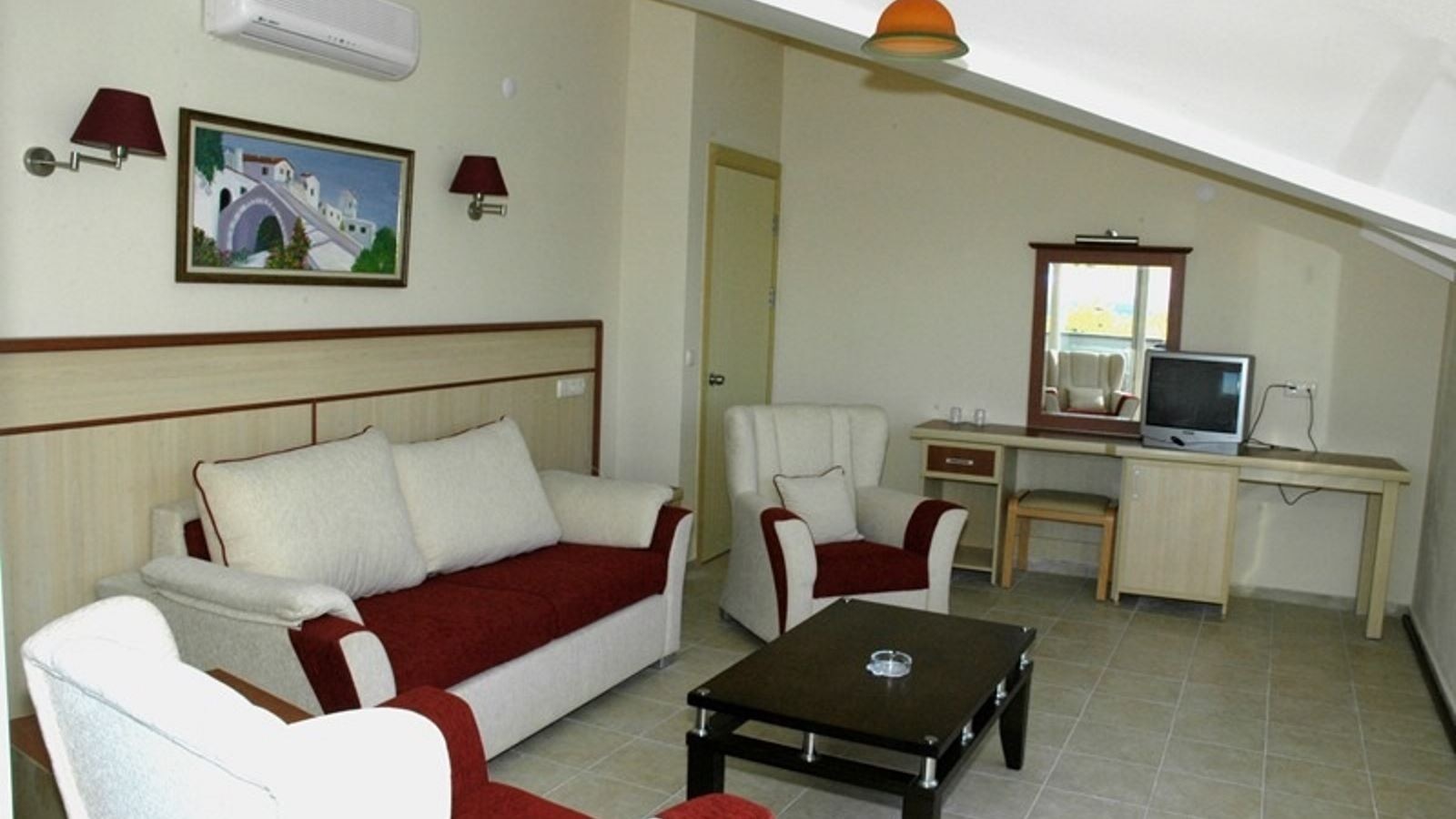rooms-family-room