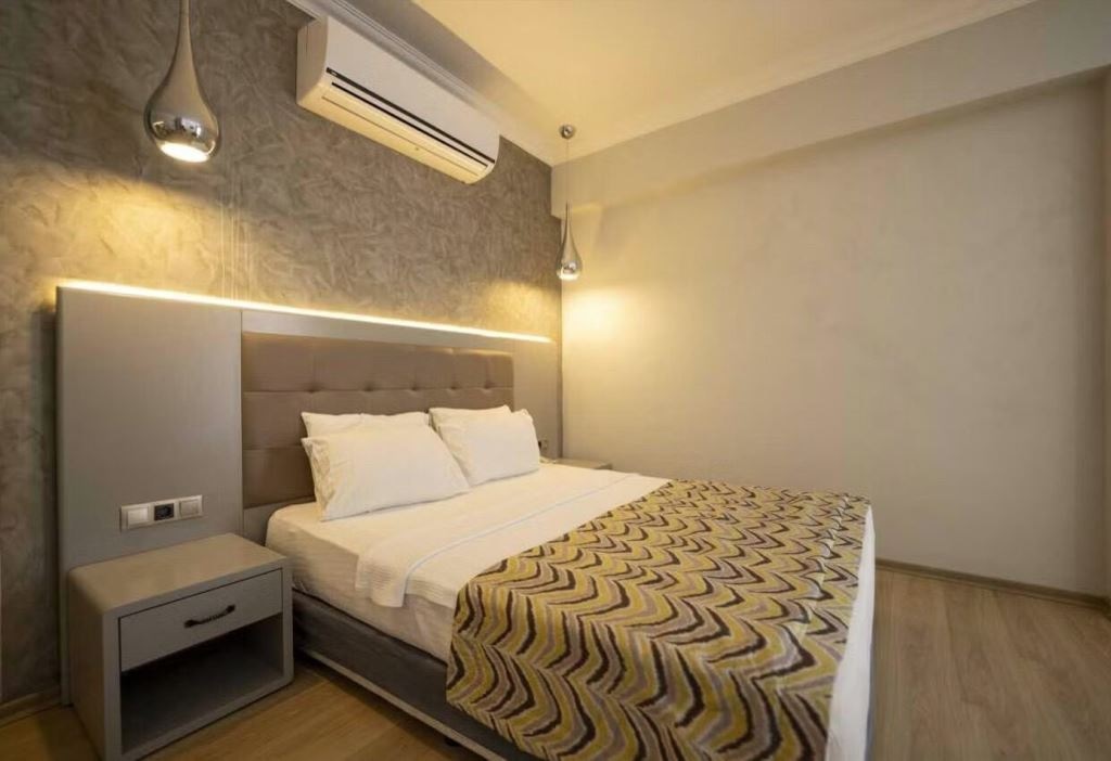 rooms-standard-room-side-sea-view