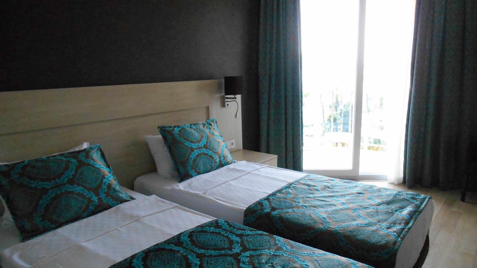 rooms-standard-room