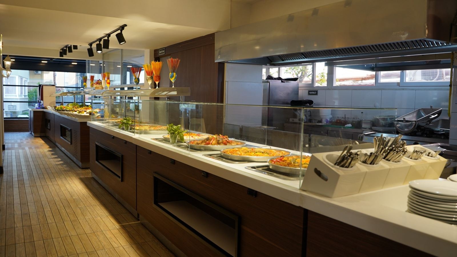 restaurants-restaurants