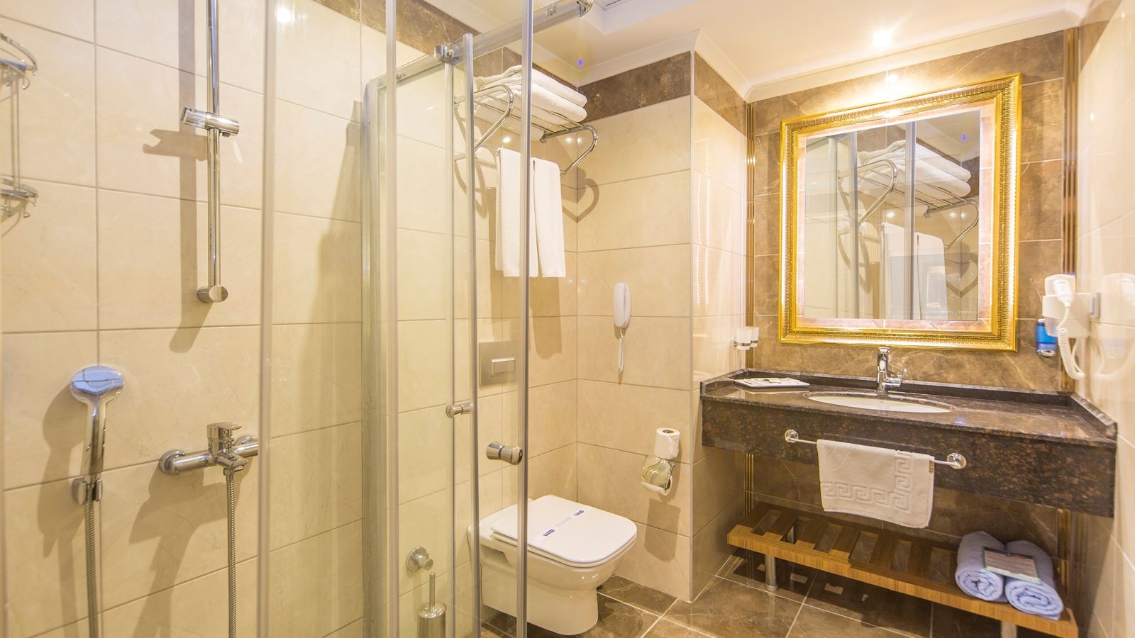 rooms-standard-room