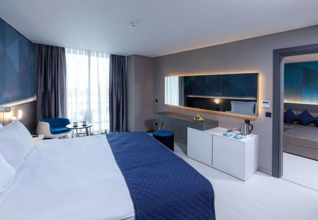 rooms-family-room