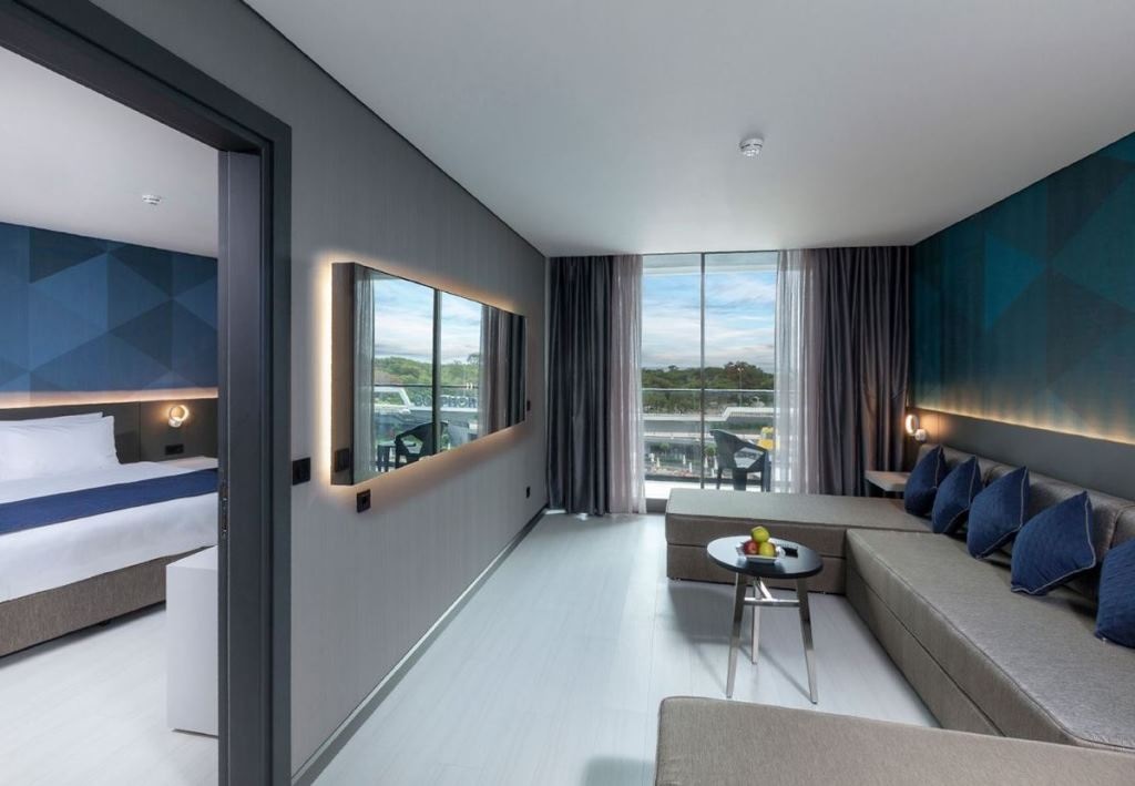 rooms-family-room