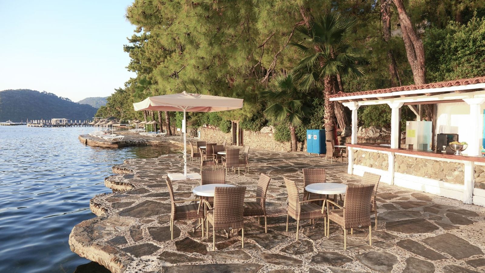 bars-beach-bar