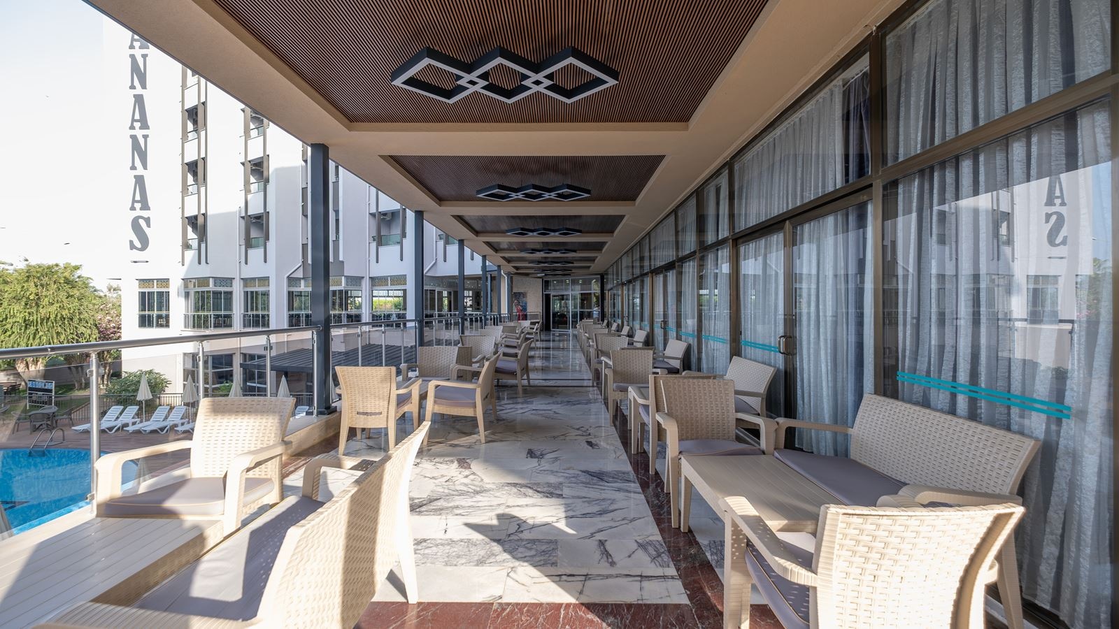 restaurants-ana