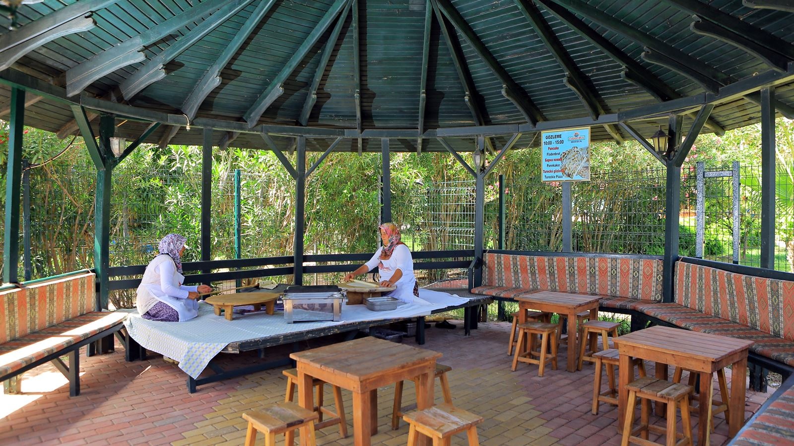 bars-beach-bar