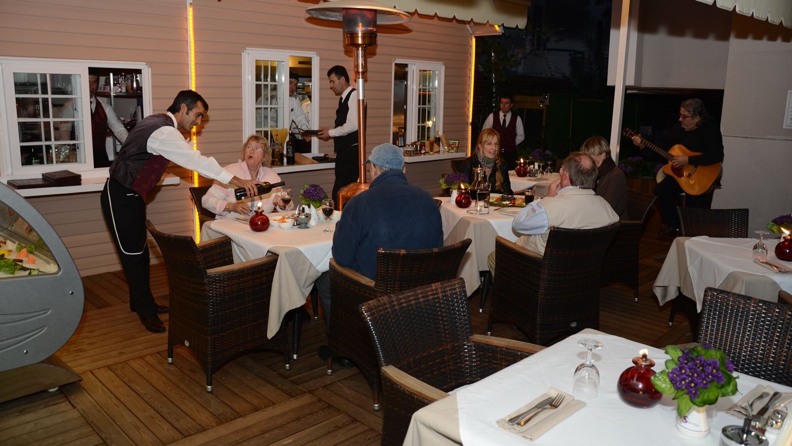 restaurants-savk-marin-restaurant