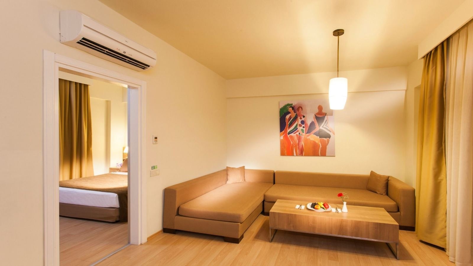 rooms-family-room