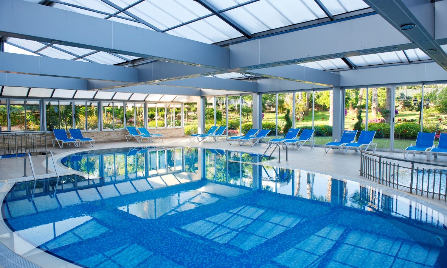 pools-indoor-pool