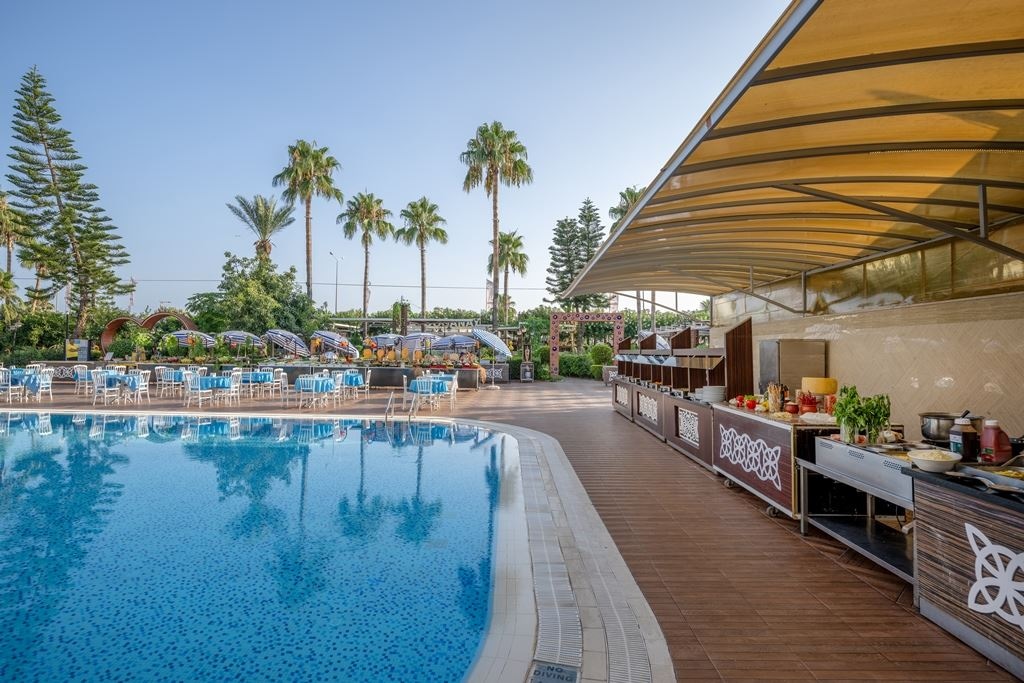 restaurants-aqua-pool-snack