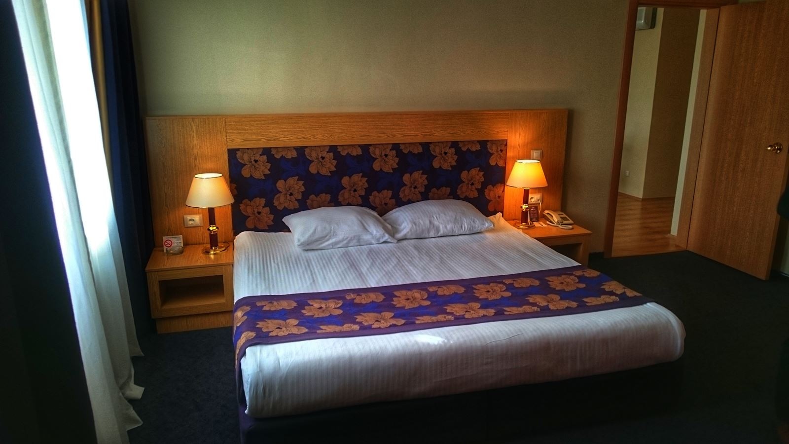 rooms-standard-room