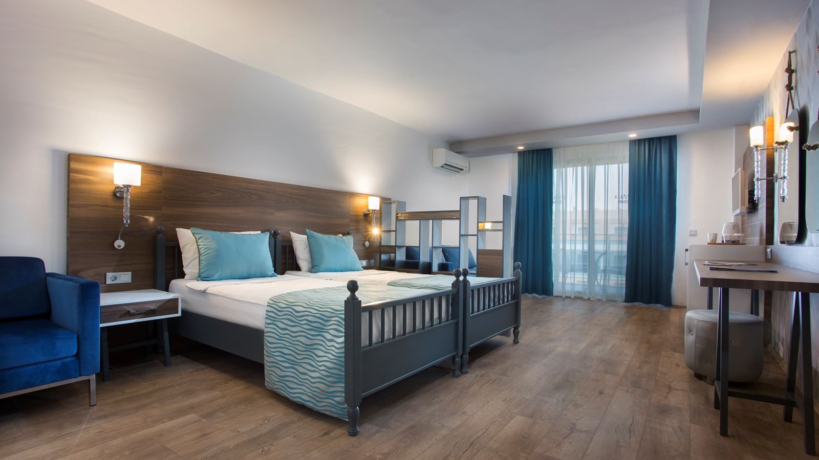 rooms-family-room-a