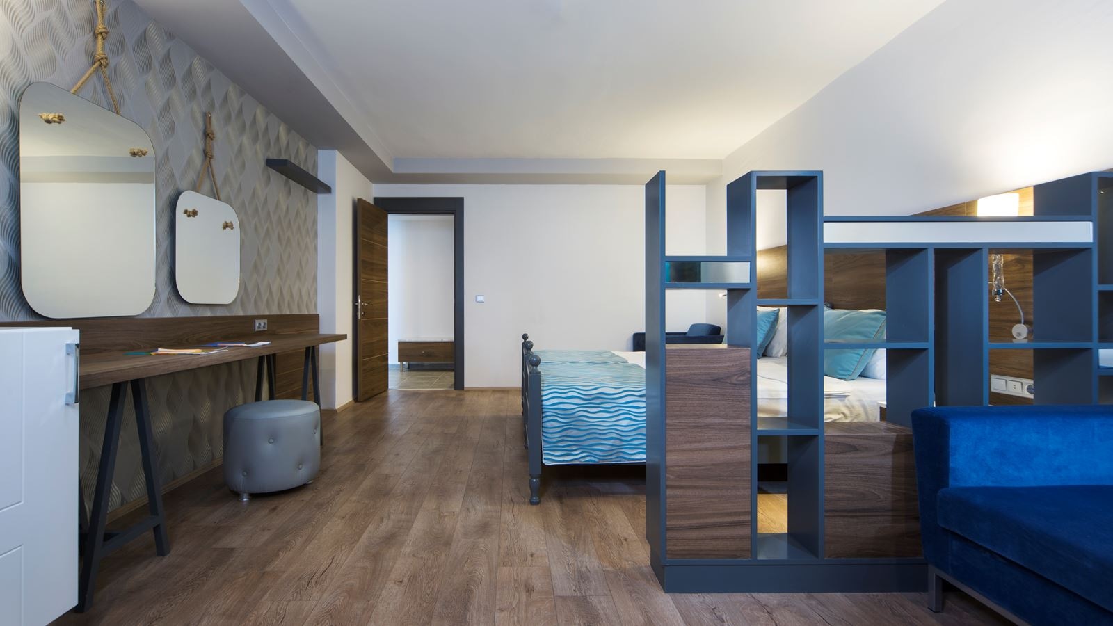 rooms-family-room-a