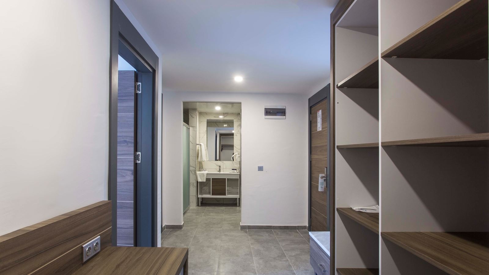 rooms-family-room-a