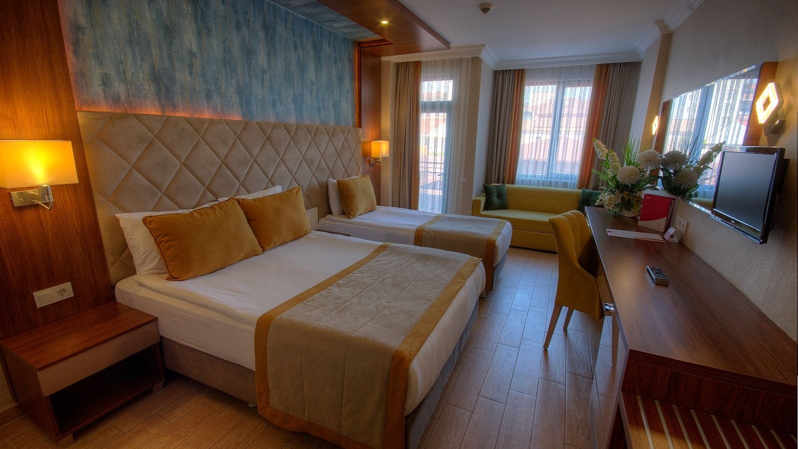 rooms-superior-room
