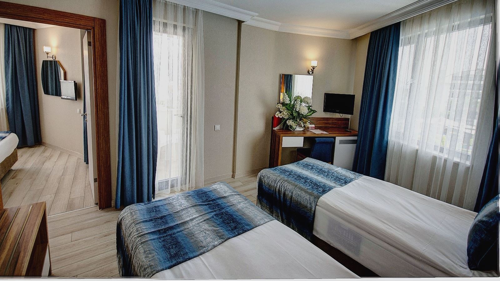 rooms-family-room