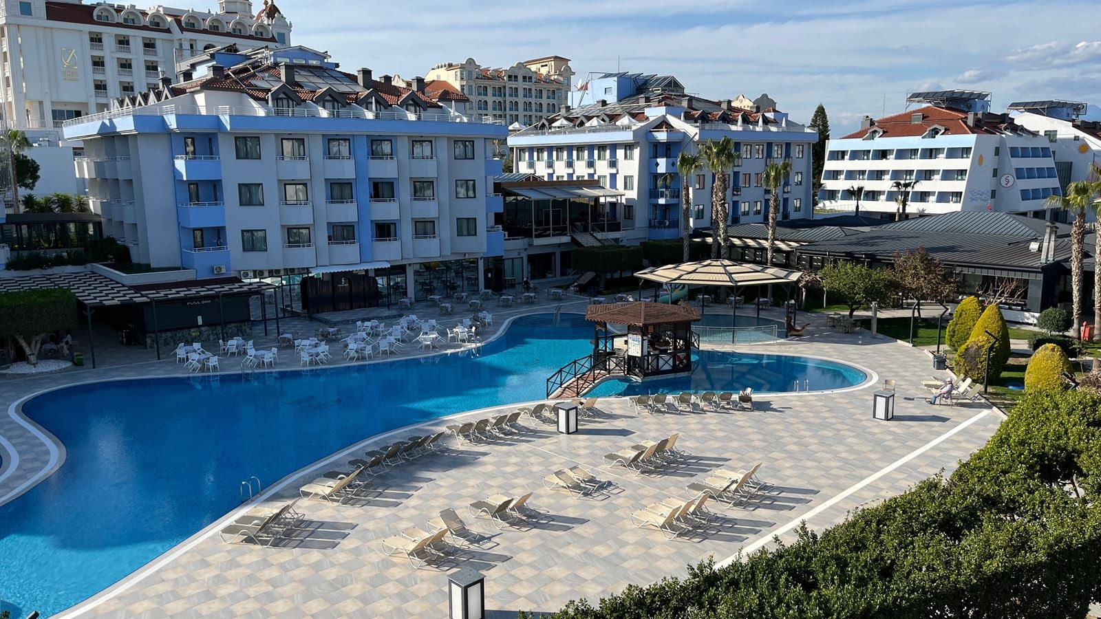 pools-outdoor-pool