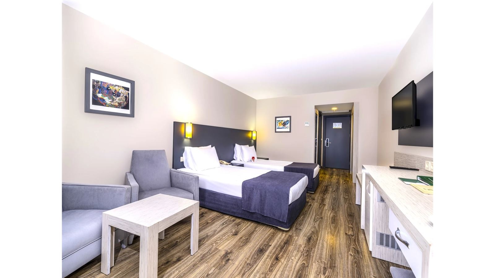 rooms-standard-land-view