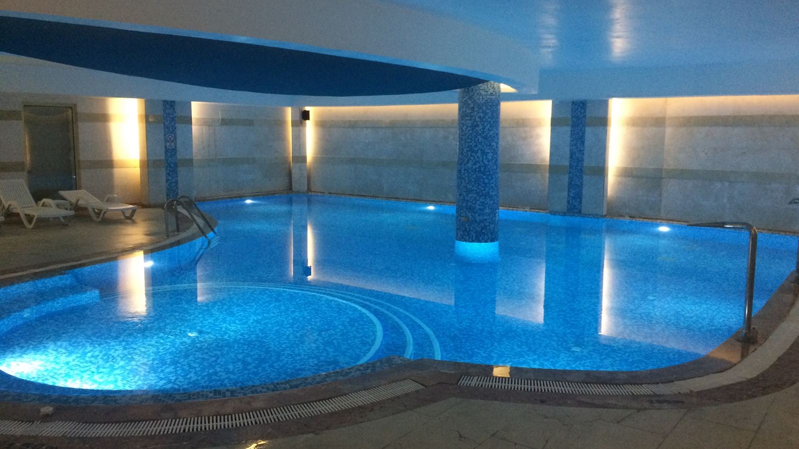 pools-indoor-pool