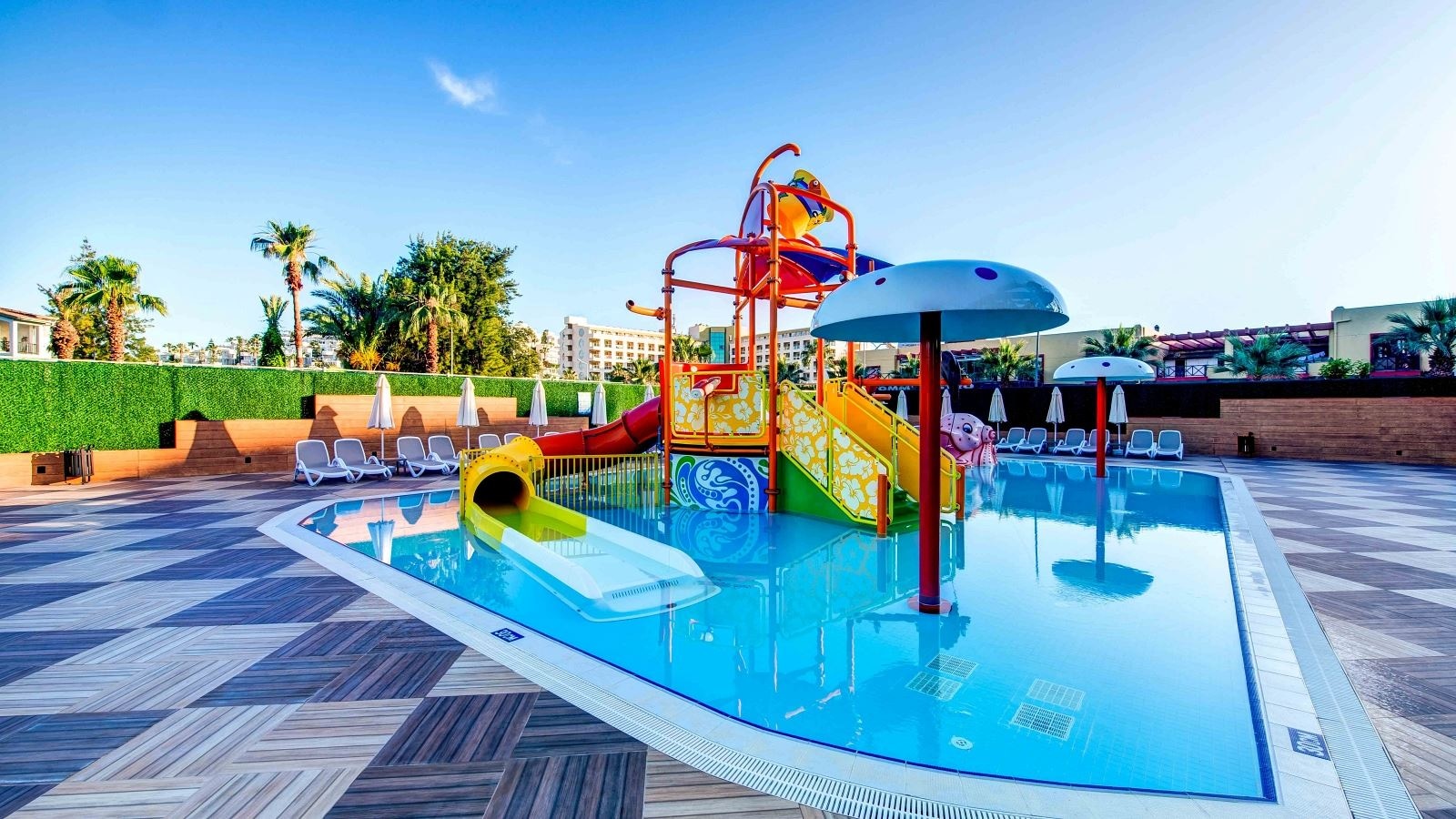pools-outdoor-pool
