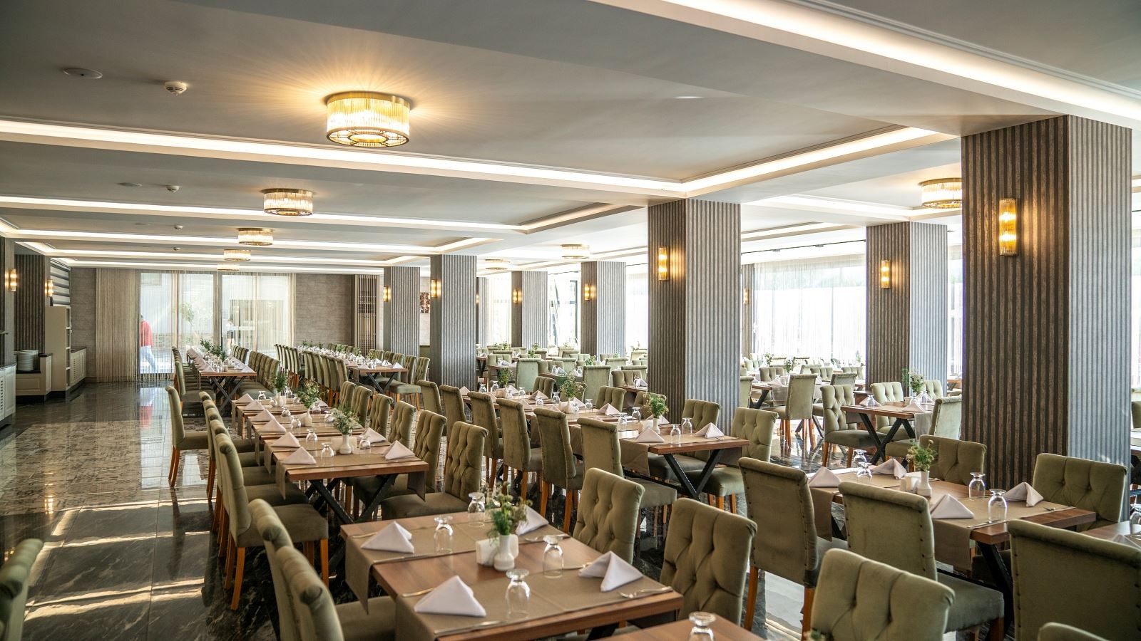 restaurants-restaurant