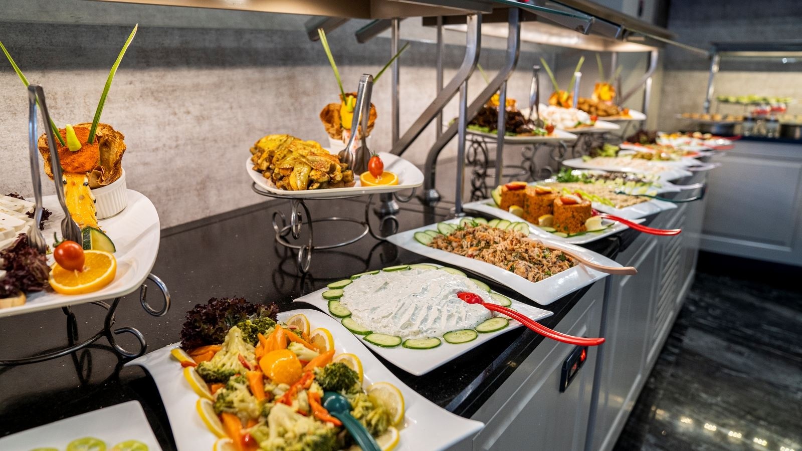 restaurants-restaurant